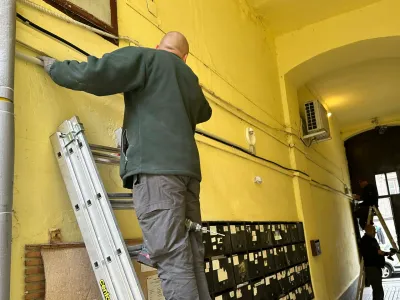 Méretlen fővezeték és társasházi elosztószekrény cseréje - VányiVill - Üzemzavar elhárítás